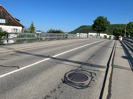 Itingen: Brücke über die Bahngleise wird saniert
