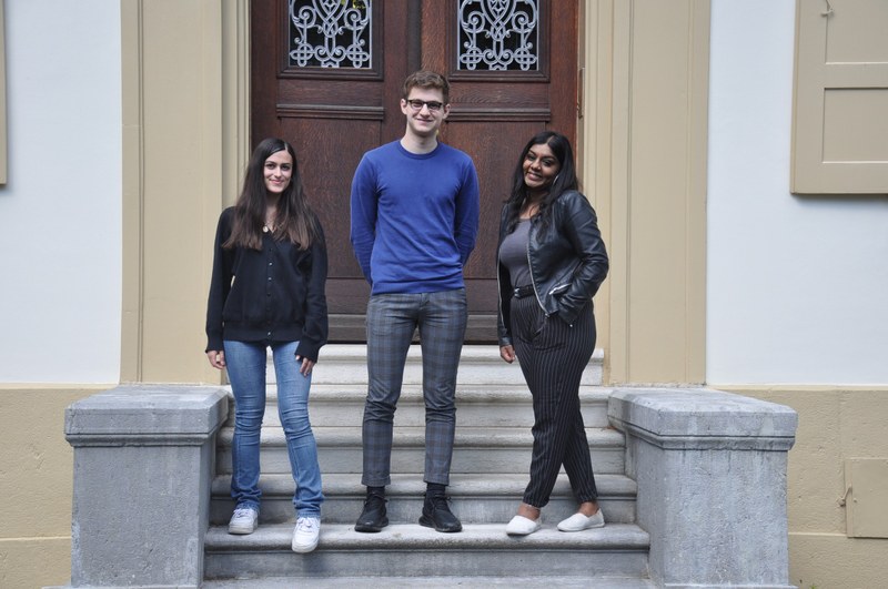 FKD-KV-Abschluss 2020 von links nach rechts: Alessia Stasolla, Kauffrau EFZ, Elon Nikaj, Kaufmann EFZ, Hebisba Arumaithurai, Kauffrau EFZ