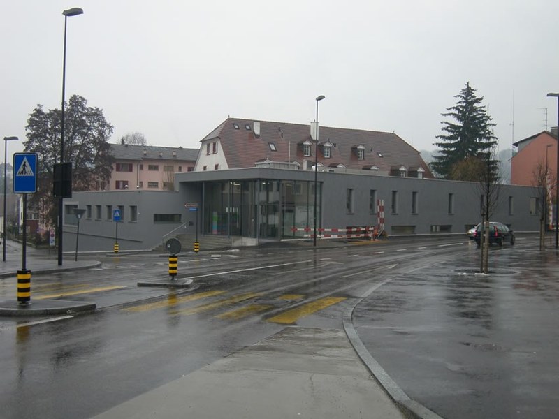 145_1.jpg