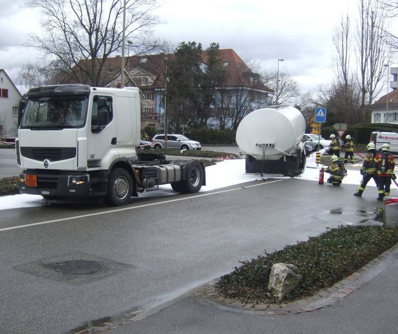 csm_muttenz_168_tanklastwagen_auflieger_4_200312_1.jpg