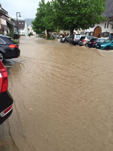 liestal_ganzer_kanton_172_starke_regenfaelle_feuer.jpg