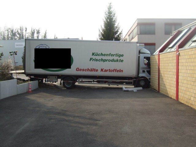 251_2.jpg