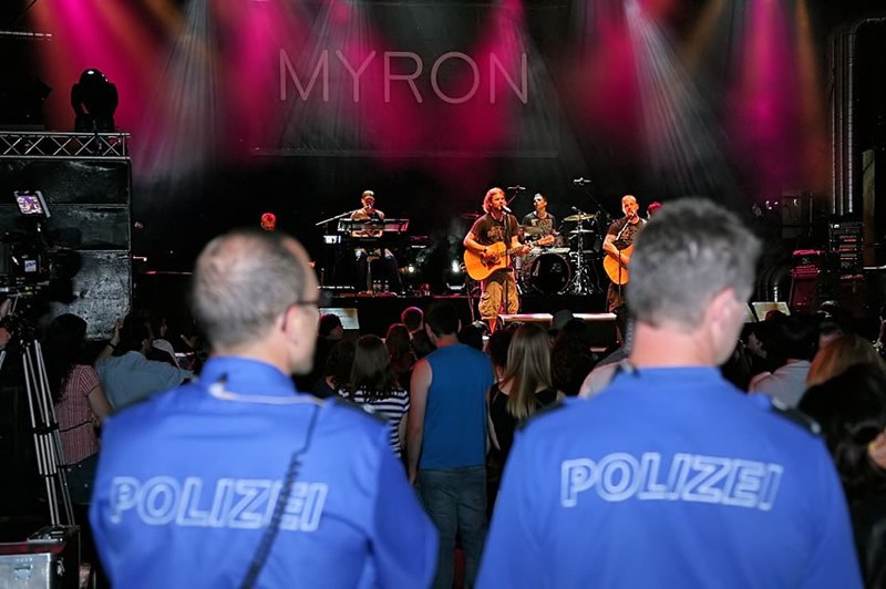 318_poligroove_myron.jpg