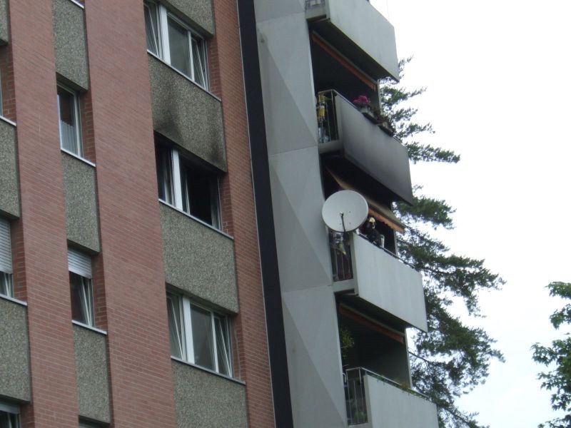 402_04.jpg