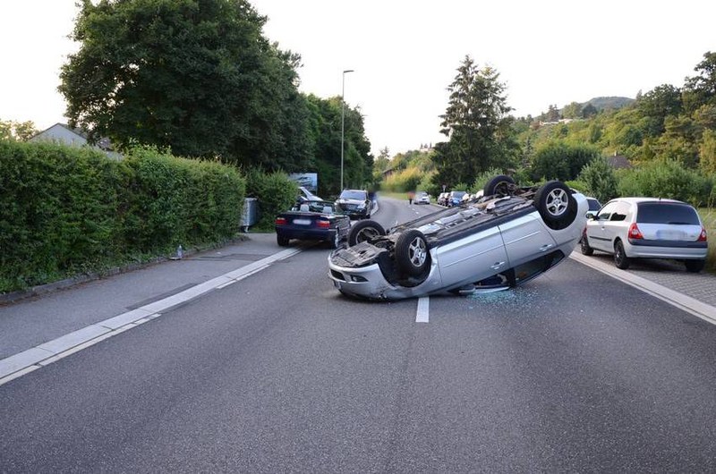 csm_liestal_472_selbstunfall_personenwagen_1_12071.jpg