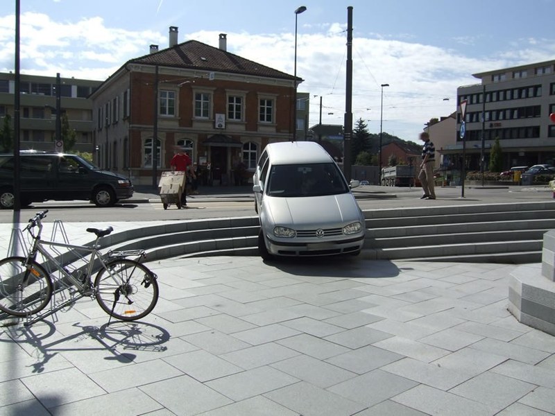 546_3_01.jpg