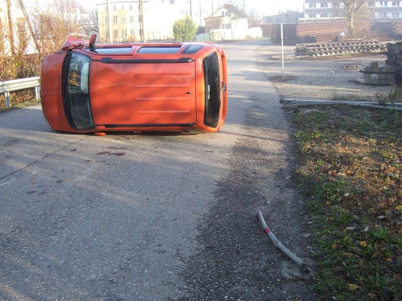913_1_01.jpg