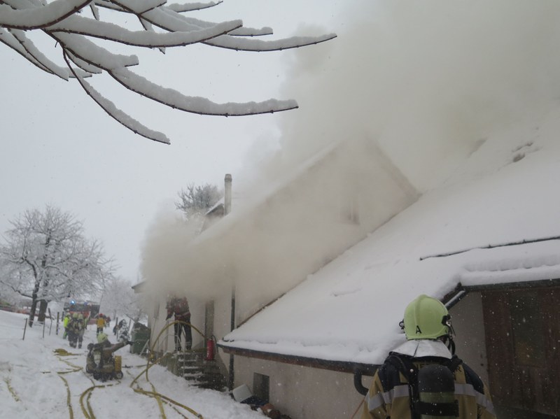 2017_01_10_Eptingen_Brand_Bauernhaus_1