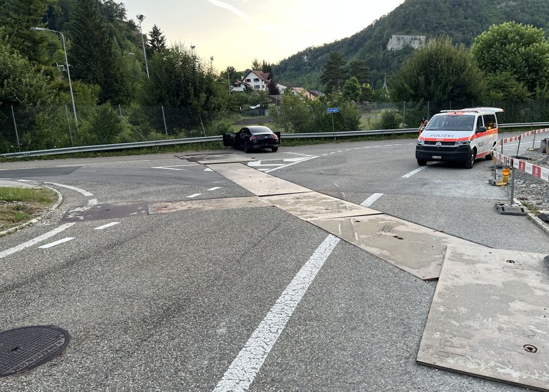 2025_06_30_Eptingen_A2_Selbstunfall_PW_Flucht_2
