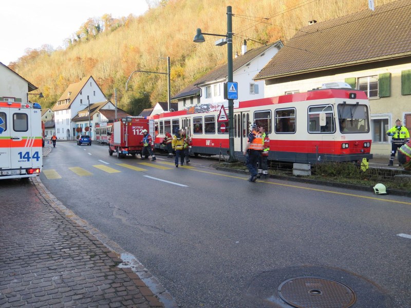 2016_11_10_Hölstein_VU_WB_Fussgängerin_2