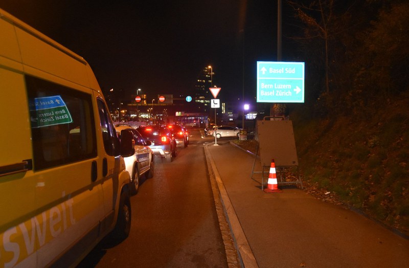 2018_12_18_Muttenz_A18_St. Jakobstrasse_VU_Fahrrad_PW