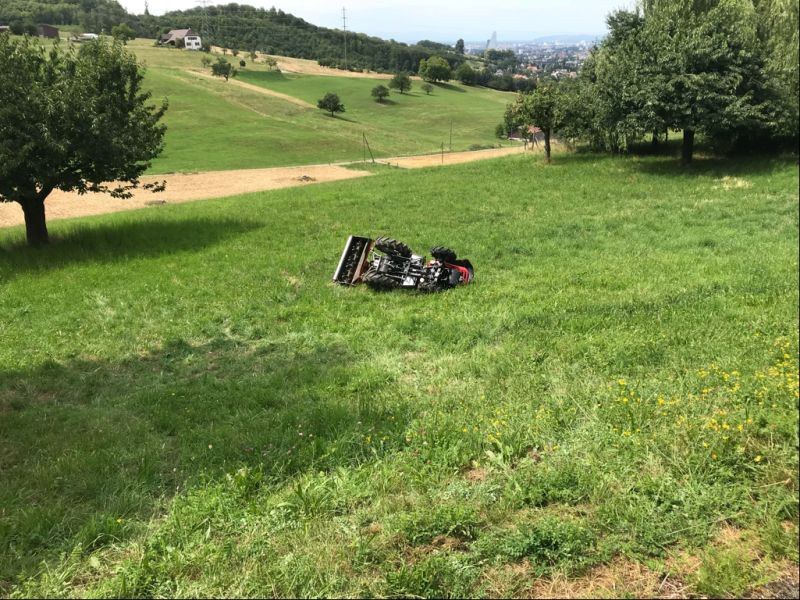 2018_07_14_Muttenz_VU_Traktor_Selbstunfall_2