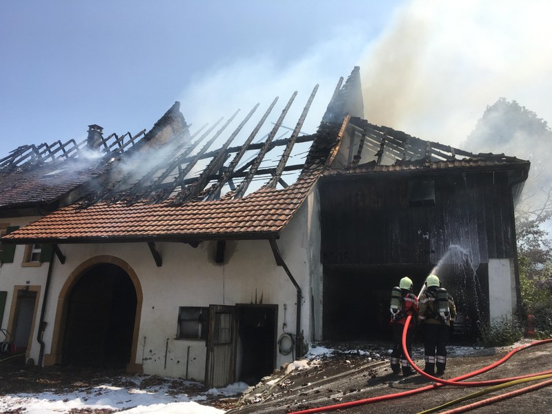 2019_06_04_Oltingen_Vollbrand_Scheune_Bauernhaus_2