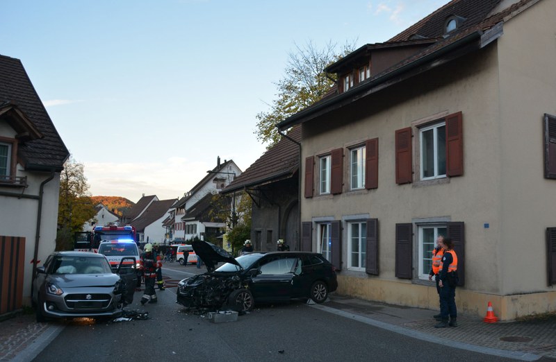 2025_10_21_Bubendorf_Frontalkollision_PW_PW