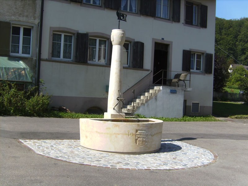 brunnen02 august 2009.jpeg