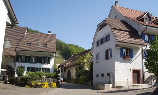 Politik und Behörden